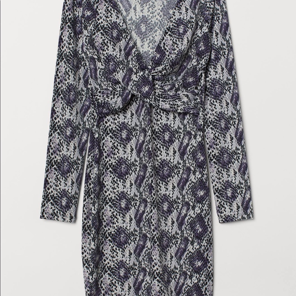 Snakeskin vcut fitted dress - nwt